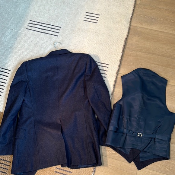 Vintage Classic Navy Men's Suit & Vest - Picture 3 of 8